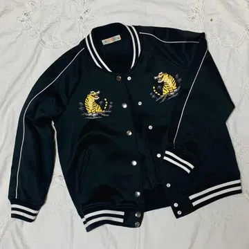 BEAMS 빔즈 스카잔