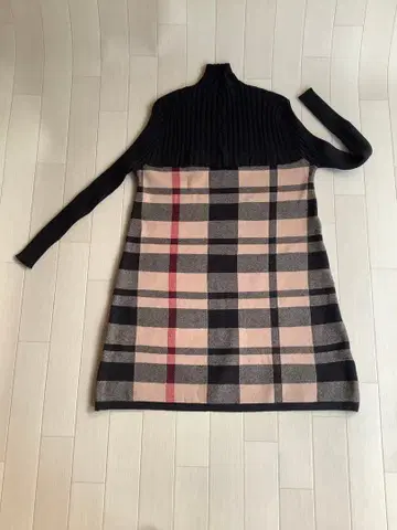 블랙과 체크 무늬 터틀넥 니트 원피스 튜닉 M~L 사이즈