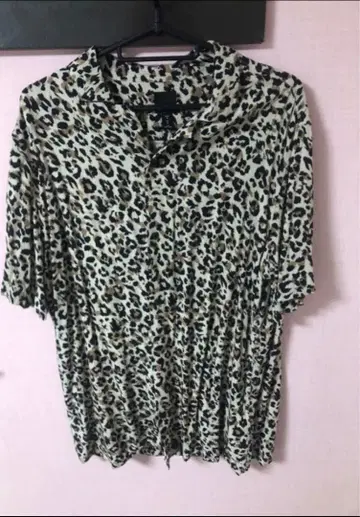 [ H&M ] 레오파드 셔츠