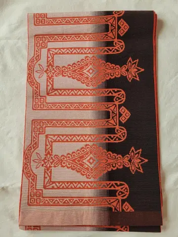 벽돌색 화이트 블랙 전통 오리엔탈 패턴 니시진 치구사 오비