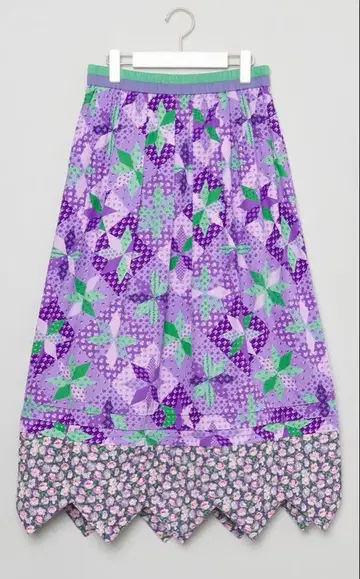 [ 미사용 새상품 ] MUVEIL 패치워크 멀티 프린트 스커트