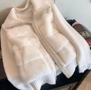 2WAY 니트 슬리브 에코 퍼 다운 점퍼