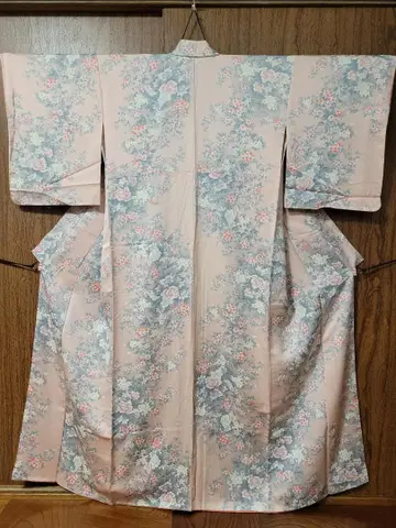 핑크 꽃무늬 여운 문양 기모노