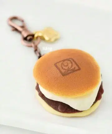 Q-pot. 크림 도라야키 백참