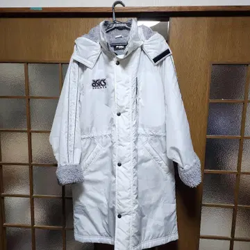 아식스 퀼팅 벤치 코트 새상품급