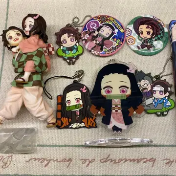 귀멸의 칼날 카마도 탄지로, 네즈코 토미오카 기유