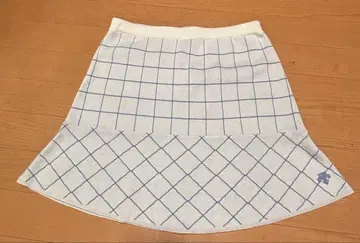 데상트 골프 여성용 플레어 스커트 (M) 새상품