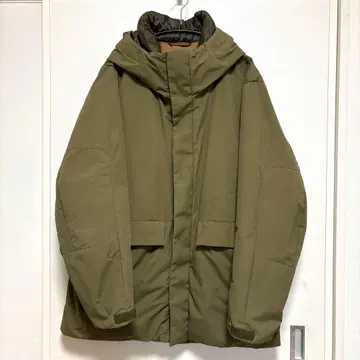 유니클로 하이브리드 다운 올리브 L 깔끔한 방한 아우터