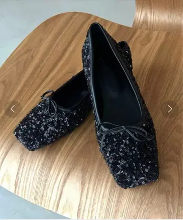 FRAY I.D 스팽글 스퀘어토 발레 슈즈 블랙