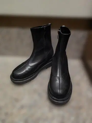 블랙 부츠 블랙 통굽 23cm