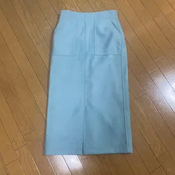 GREEN LABEL RELAXING 스카이블루 타이트 스커트