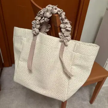 LUDLOW 화이트 메쉬 토트백