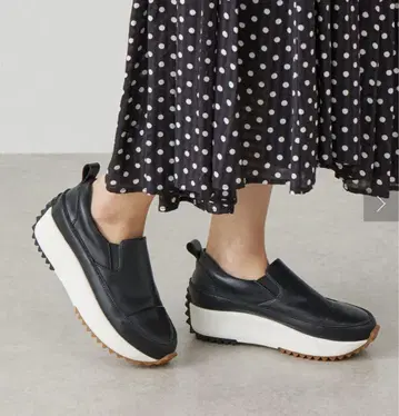 [ 미사용 새상품 ] 비어즐리 가죽 슬립온 24cm BK2