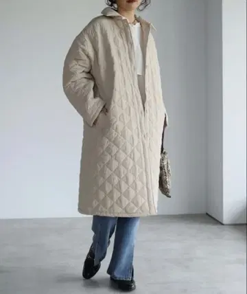봉쥬르 사간 베이지 퀼팅 자켓 택 포함 미사용