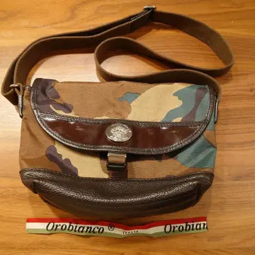 [ 익명 배송비 포함 ] 오로비안코 숄더백 밀리터리