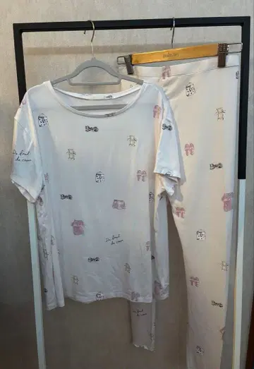 젤라또피케 반팔 T셔츠와 롱 팬츠 세트 룸웨어 상하의 세트