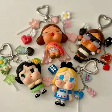 POP MART CRY BABY 클라이베이비 키링