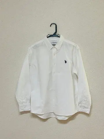 폴로 자수 장식 화이트 긴팔 셔츠