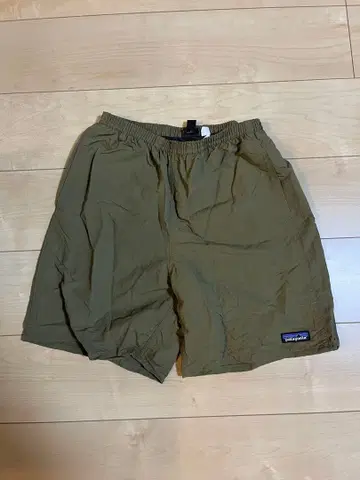 patagonia 올리브 그린 숏팬츠