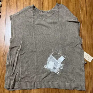 새상품 SM2 베이지 니트 베스트 프리 사이즈