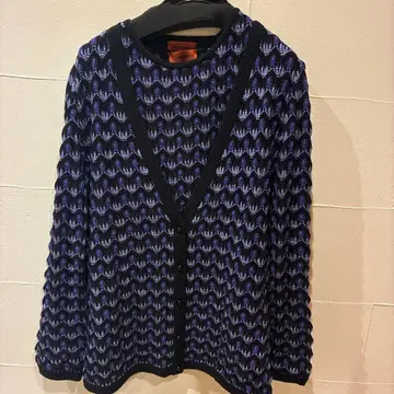 미쏘니 보라색과 블랙의 뜨개질 앙상블 미쏘니 가디건