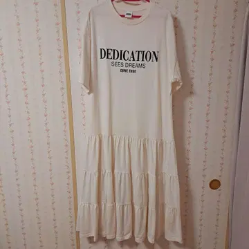 RODEO CROWNS 반팔 티어드 원피스 아이보리