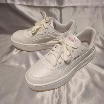 푸마 코트 랠리 스카이 화이트 계열 여성용 24.5