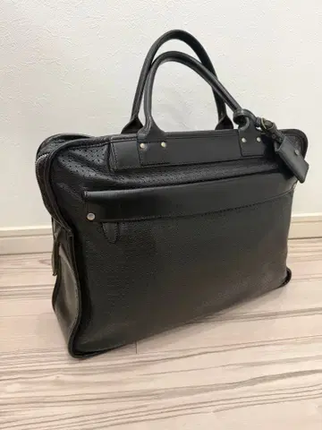 페리지 올 가죽 백 블랙