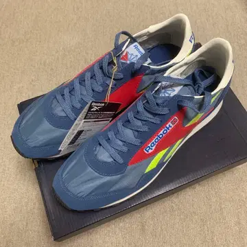 Reebok Aztec2 OG 컬러 US13 미사용 새상품