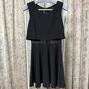 [ 컨디션 최상 ] 블랙 레이스 슬리브리스 원피스 F 사이즈