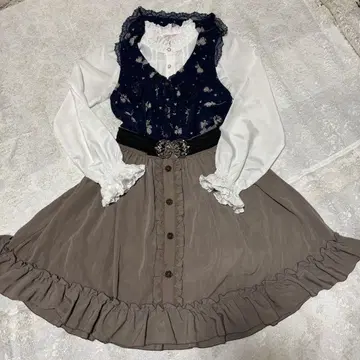 axes femme 엑시즈팜 클래시컬 플라워 원피스