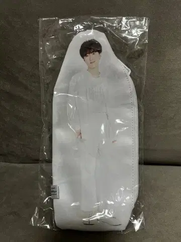 [ INI ] 오자키 타쿠미 파우치 화이트