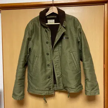 쿠티 프로덕션스 덱 자켓