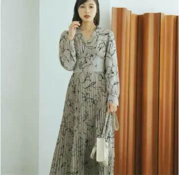 라인 플라워 코르셋 원피스