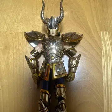 골드 세인트 피규어