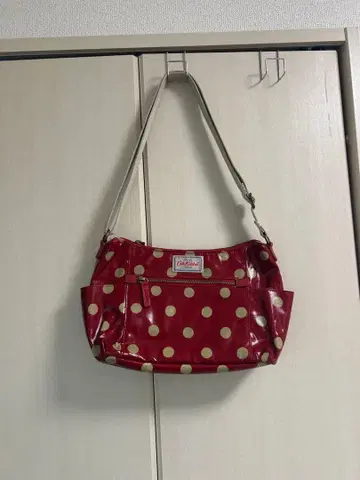 물방울 패턴 숄더백 빨간색