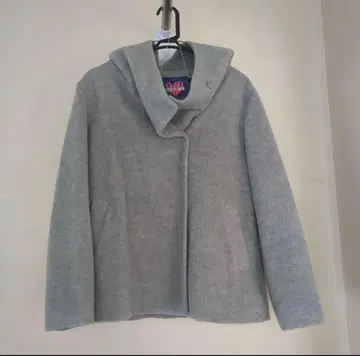 깃 약간 변형 스탠딩 칼라 그레이 코트