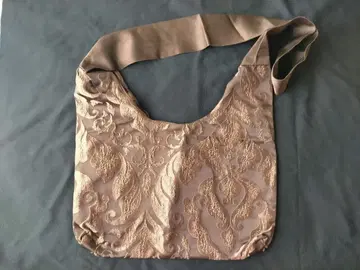 3 터키산 텍스타일 사선 숄더백 브라운 갈색