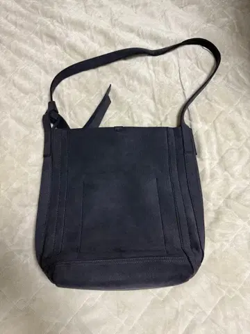 [ 컨디션 최상 ] zattu VITTO 극세사 스웨이드 숄더백