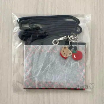 새상품 미개봉 파미리아 네임 홀더 스트랩 빨간색 체크