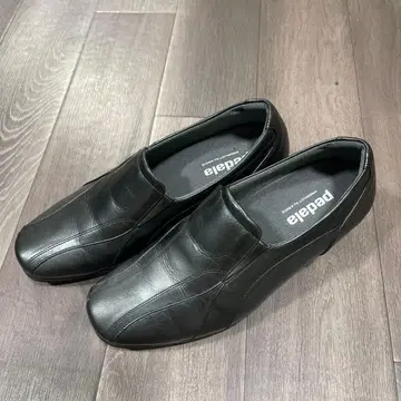 페달라 블랙 가죽 슬립온