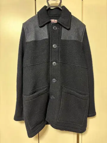 [미사용 새상품] 블루블루 압축 니트 자켓