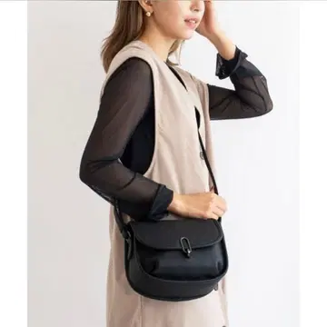 블랙 숄더백 비타페리체