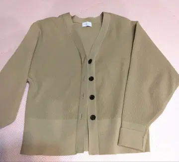 [ 거의 미사용 ] green label relaxing 베이지 가디건