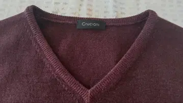Cruciani 크루치아니 베스트 버건디 V넥