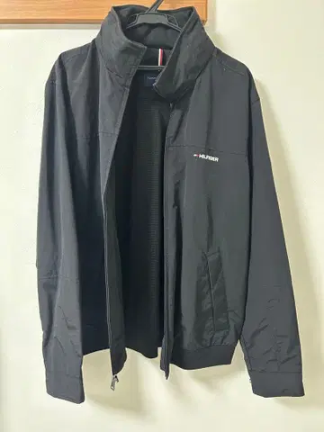 TOMMY HILFIGER 블랙 자켓 L 사이즈