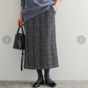어반 리서치 도어스 울 믹스 트위드 세미 타이트 스커트 NAVY 계열