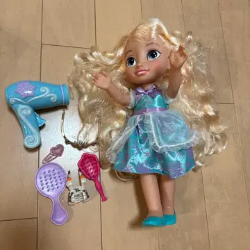 헤어 드라이어 포함 인형 및 액세서리