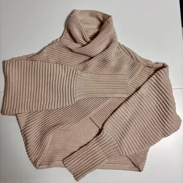 VICTORIA BECKHAM 비대칭 립 니트