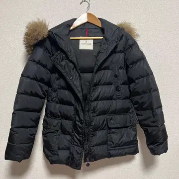 MONCLER 다운 블랙 지퍼 부분 고장품